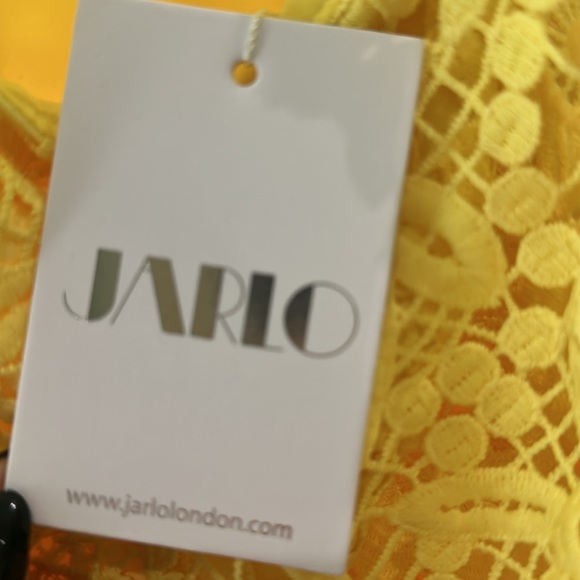Jarlo London Frill Layer Cold Shoulder Yellow Lace Midi Dress NWT - Picture 9 of 9